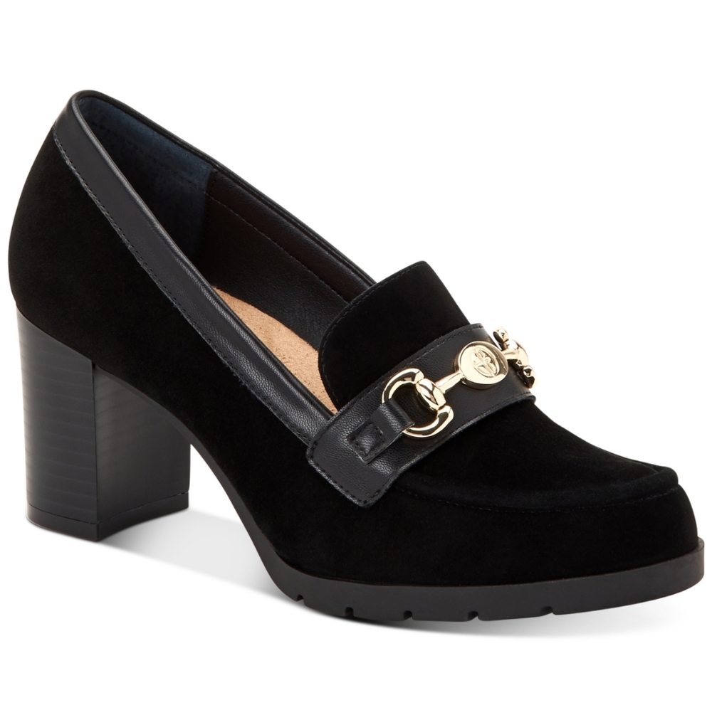 Giani Bernini Black Flats with Elegant Suede Finish